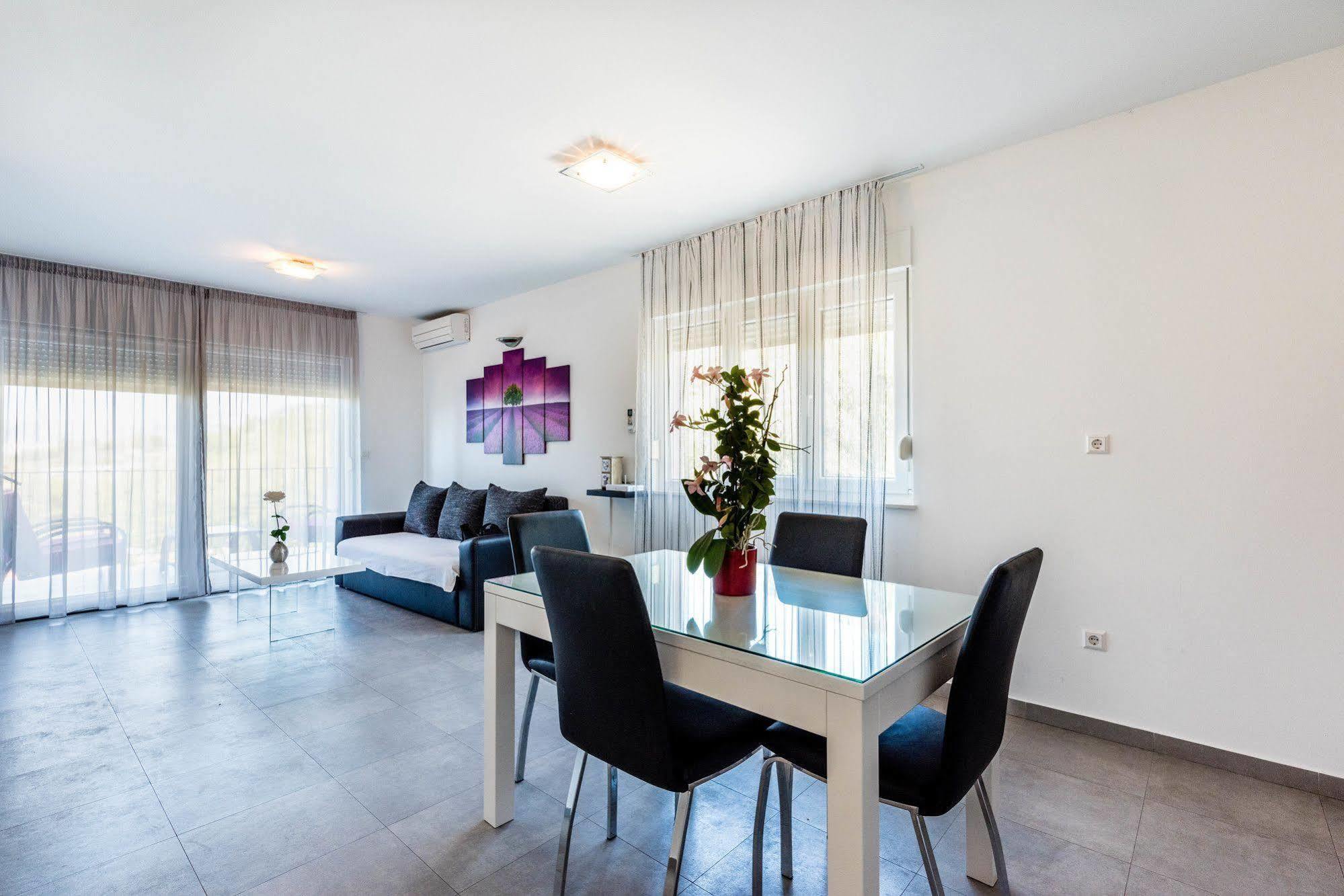 Villa Lavanda Podstrana Bagian luar foto