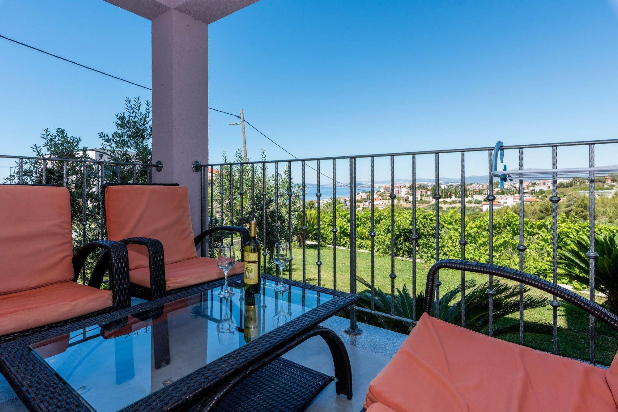 Villa Lavanda Podstrana Bagian luar foto